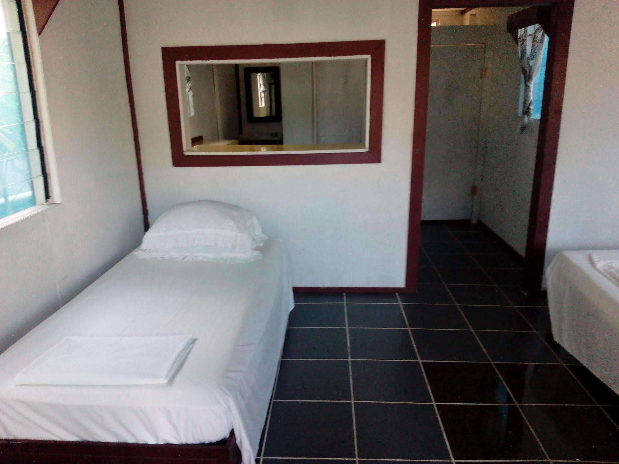 Vacations Beach Fale Otel Manase Dış mekan fotoğraf